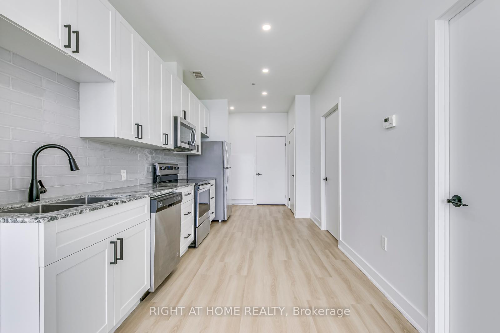 Photo 12 of Unit 1102, 100 Garment Street, Kitchener, City Commercial Core — HOMEH