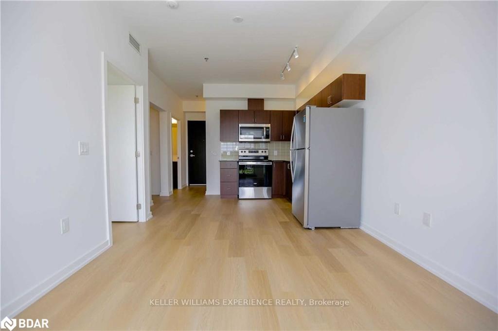 Photo 8 of Unit 410, 430 Essa Road, Barrie, Holly — HOMEH