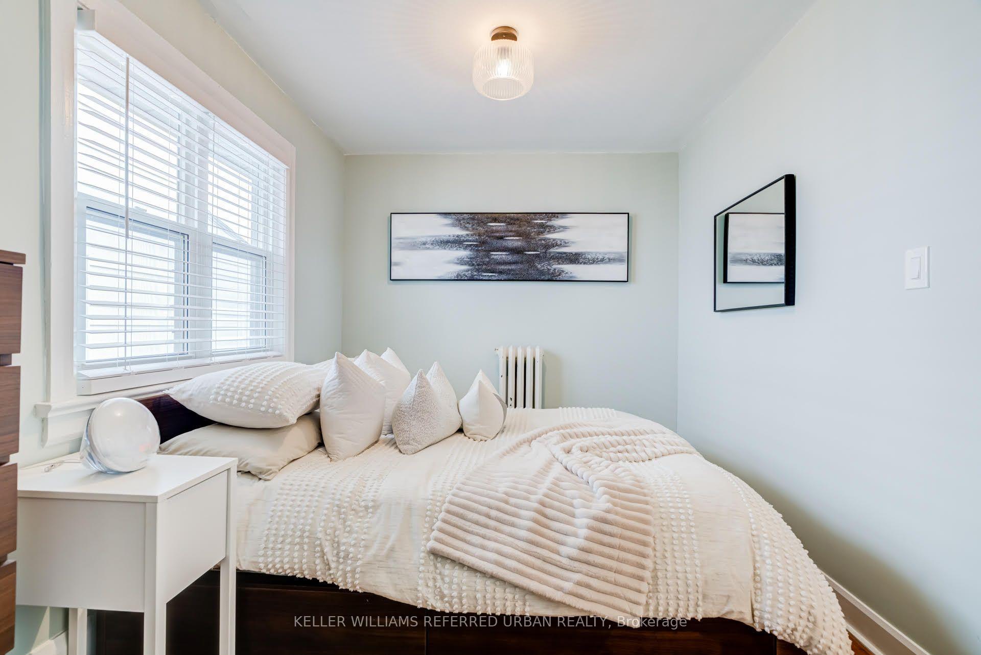 Photo 35 of 22 Long Branch Avenue, Etobicoke, Long Branch — HOMEH