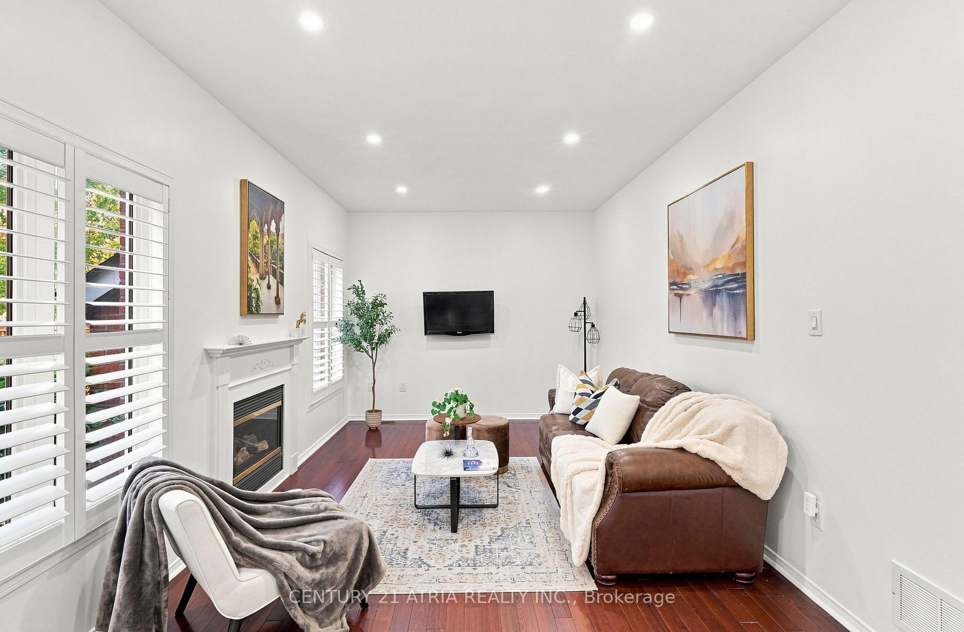 Photo 10 of 136 Rollinghill Road, Richmond Hill, Jefferson — HOMEH