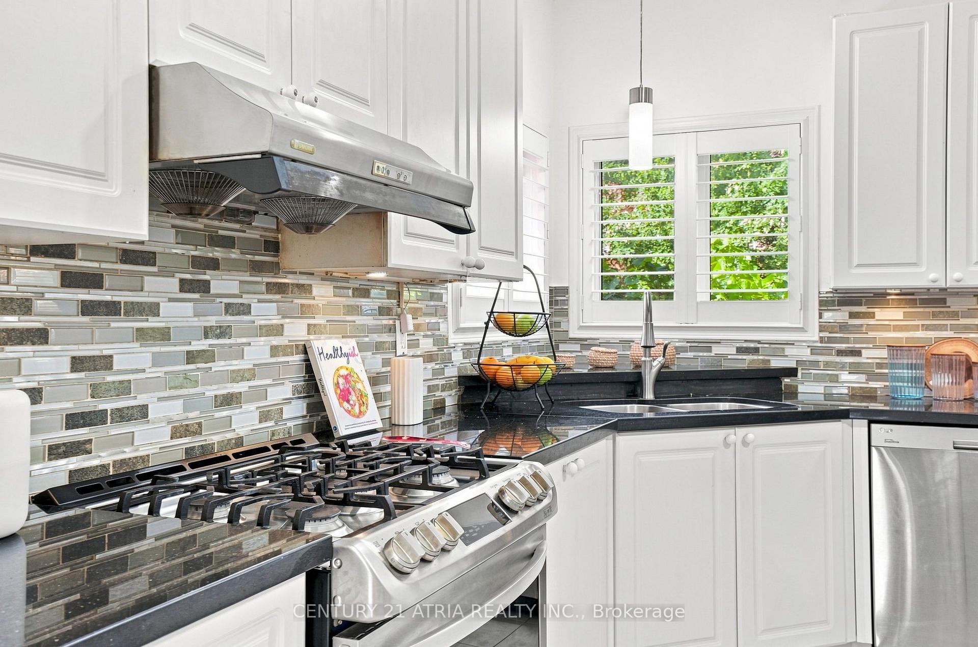 Photo 16 of 136 Rollinghill Road, Richmond Hill, Jefferson — HOMEH