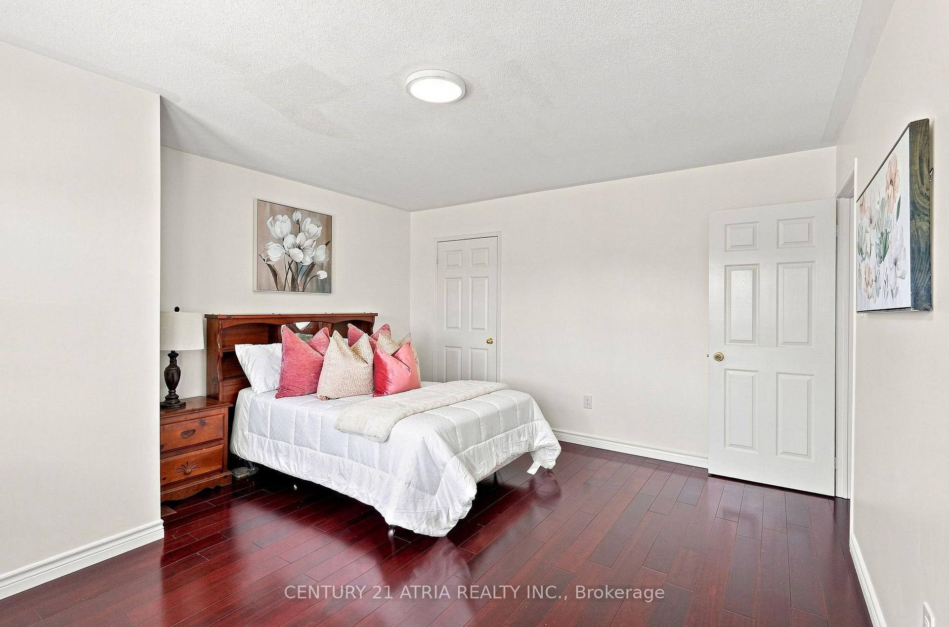 Photo 22 of 136 Rollinghill Road, Richmond Hill, Jefferson — HOMEH
