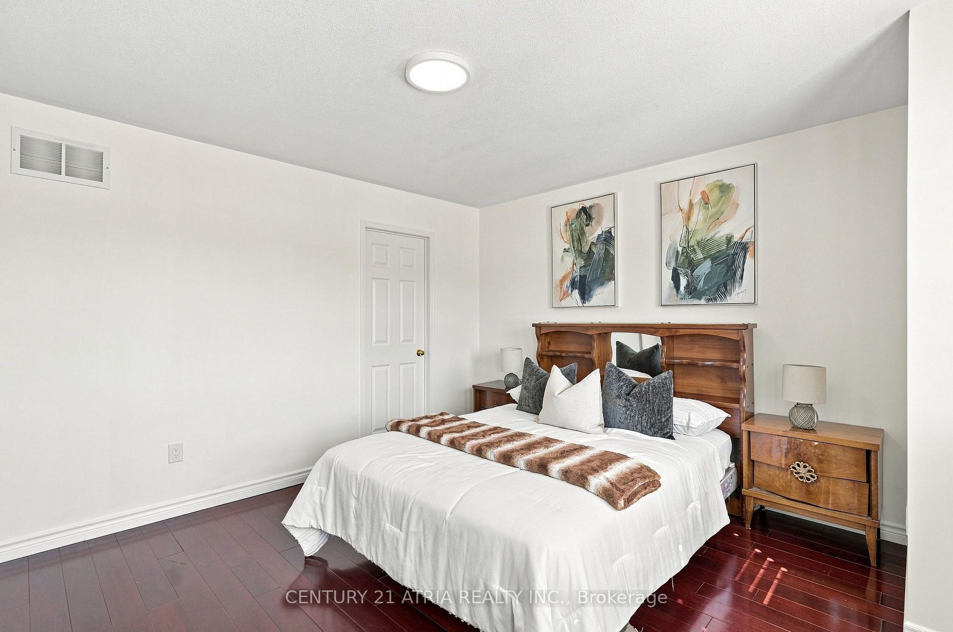 Photo 26 of 136 Rollinghill Road, Richmond Hill, Jefferson — HOMEH