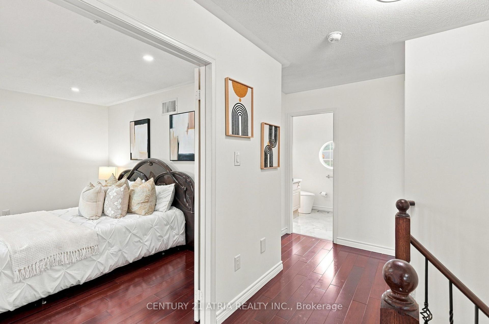 Photo 33 of 136 Rollinghill Road, Richmond Hill, Jefferson — HOMEH