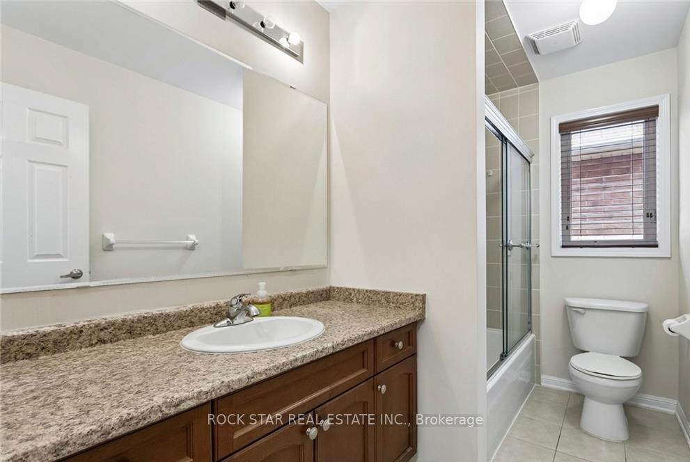 Photo 17 of 10 Klemscott Road, Brampton, Northwest Brampton — HOMEH