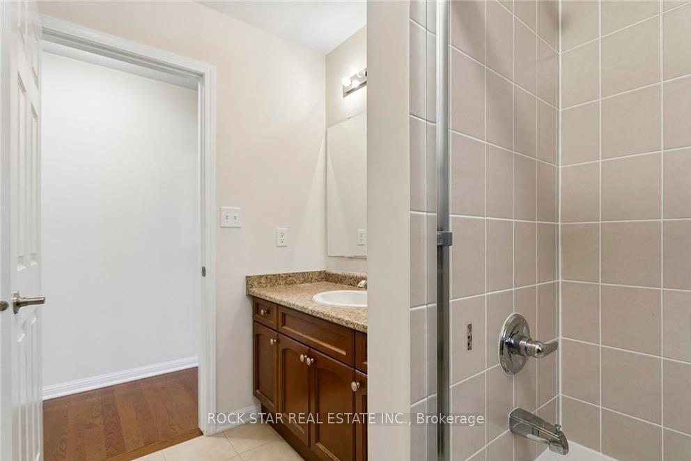 Photo 18 of 10 Klemscott Road, Brampton, Northwest Brampton — HOMEH
