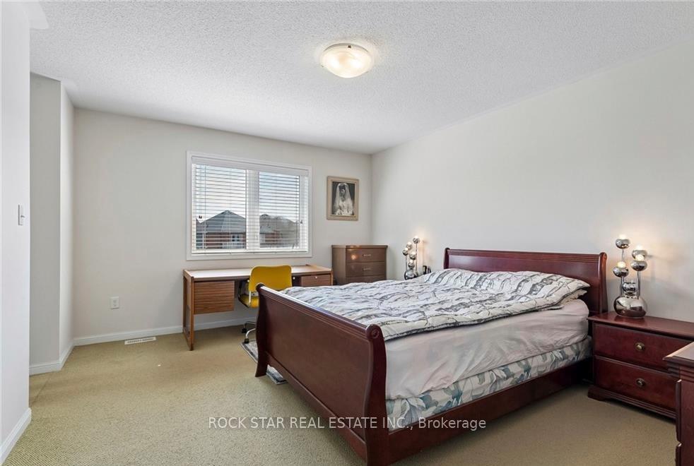 Photo 19 of 10 Klemscott Road, Brampton, Northwest Brampton — HOMEH