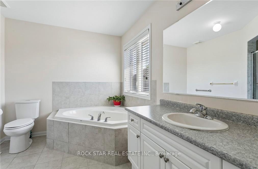 Photo 21 of 10 Klemscott Road, Brampton, Northwest Brampton — HOMEH