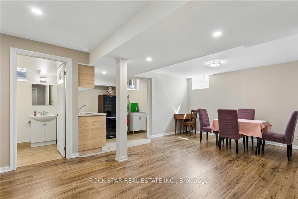 Photo 24 of 10 Klemscott Road, Brampton, Northwest Brampton — HOMEH