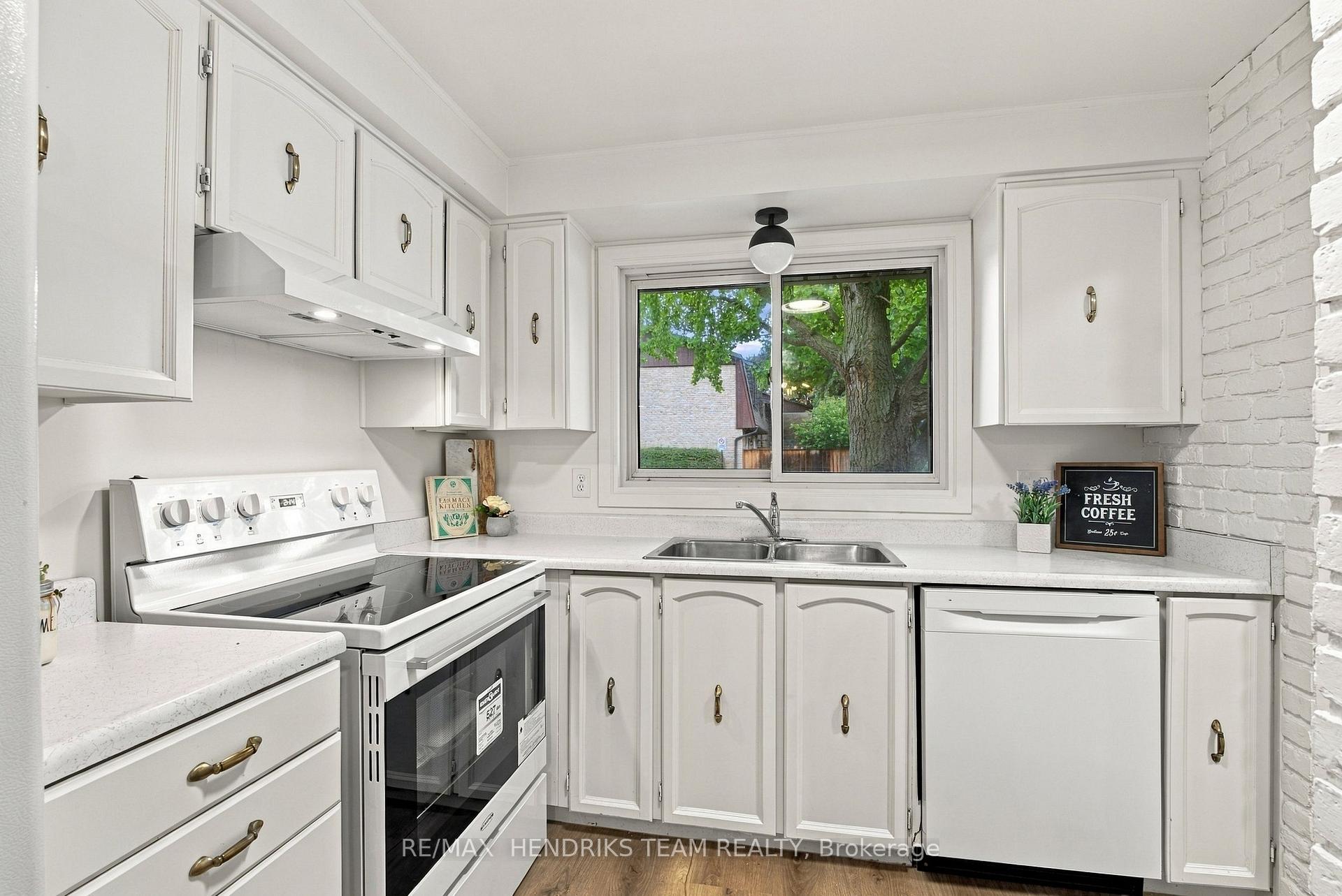 Photo 14 of Unit 37, 151 Linwell Road, St. Catharines, Lakeport — HOMEH