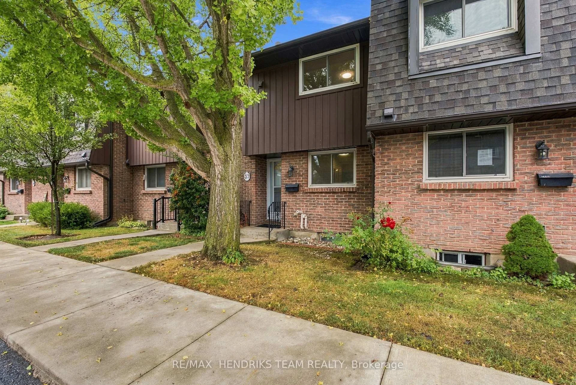 Photo 8 of Unit 37, 151 Linwell Road, St. Catharines, Lakeport — HOMEH