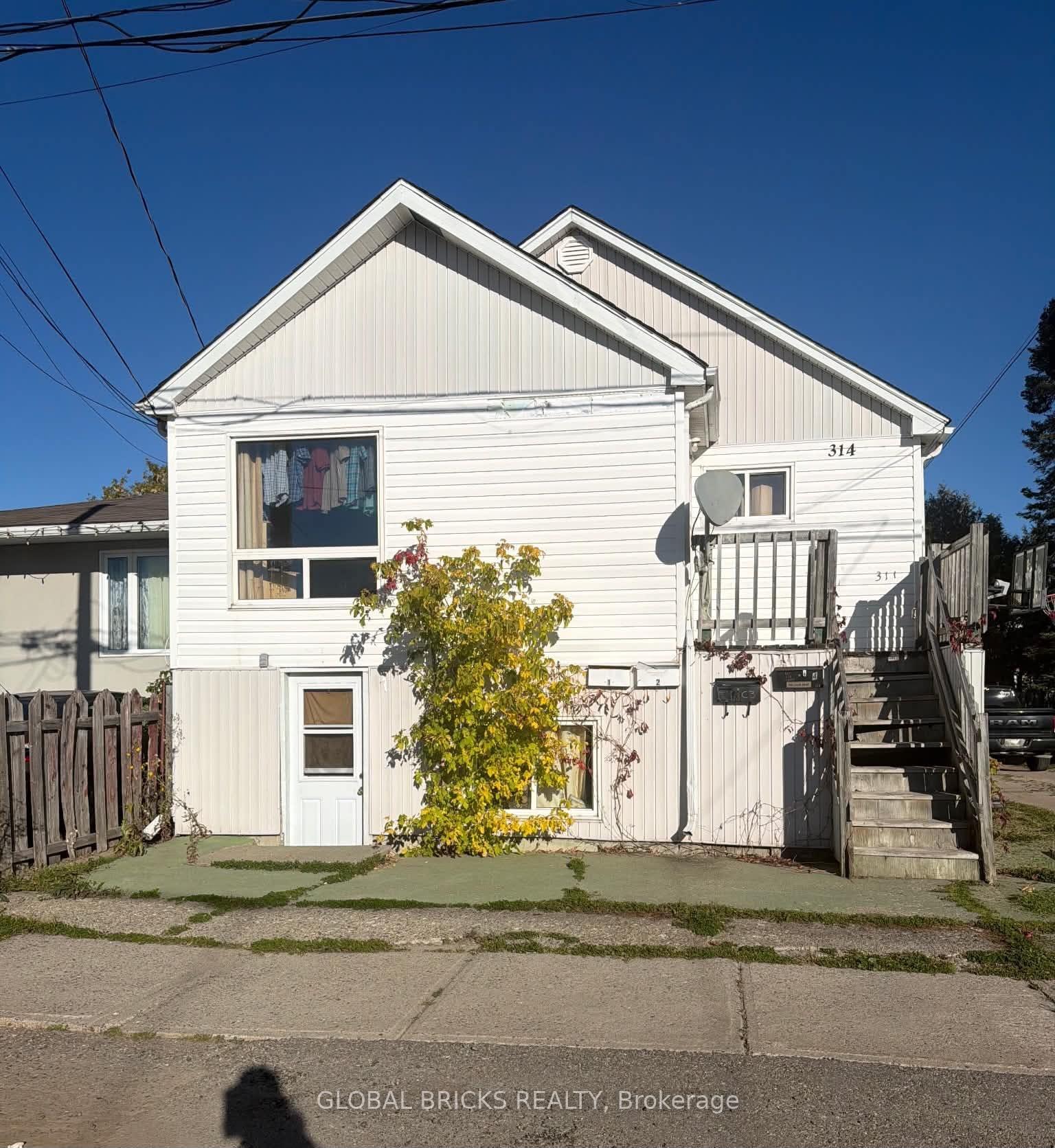 Photo of 314 Birch Street N