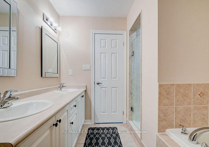 Photo 8 of 13305 Bathurst Street, Richmond Hill, Oak Ridges — HOMEH