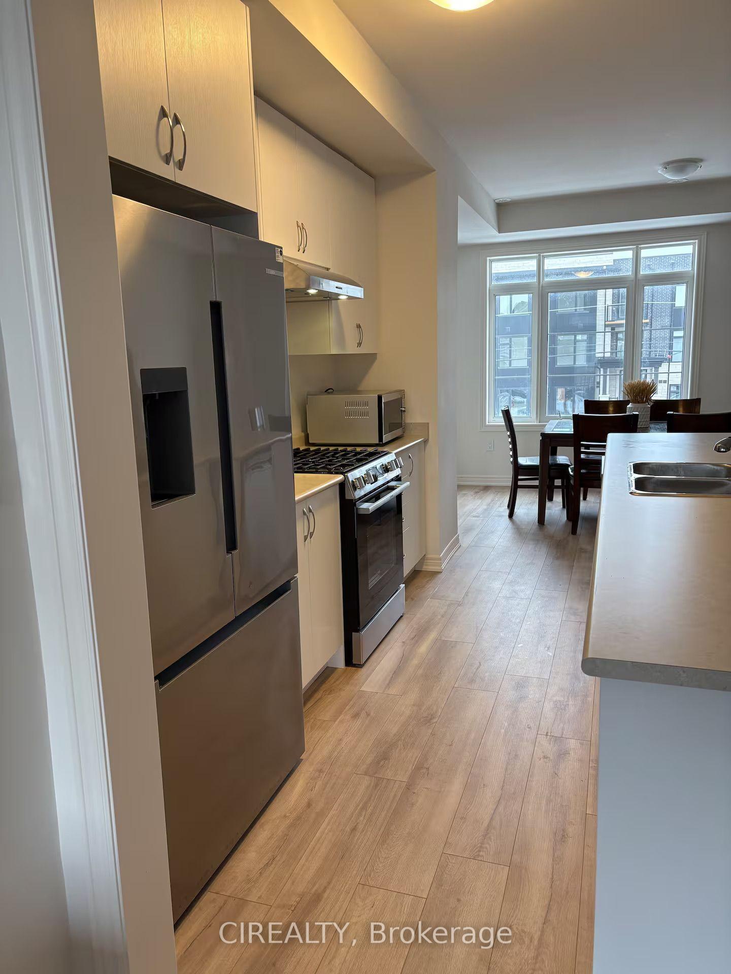 Photo 5 of 3216 Sixth Line, Oakville, Glenorchy — HOMEH
