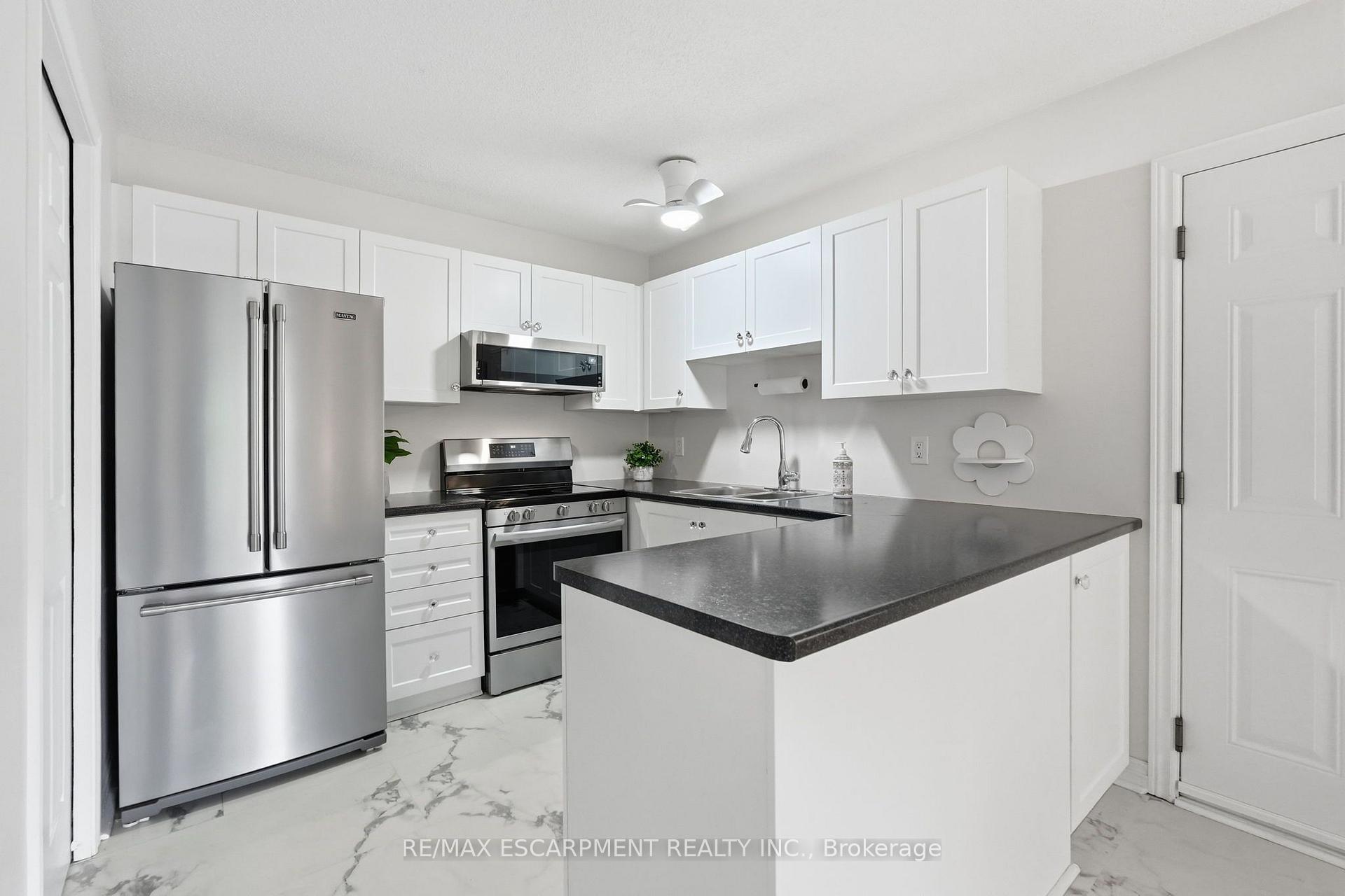 Photo 7 of Unit 322, 2030 Cleaver Avenue, Burlington, Headon — HOMEH