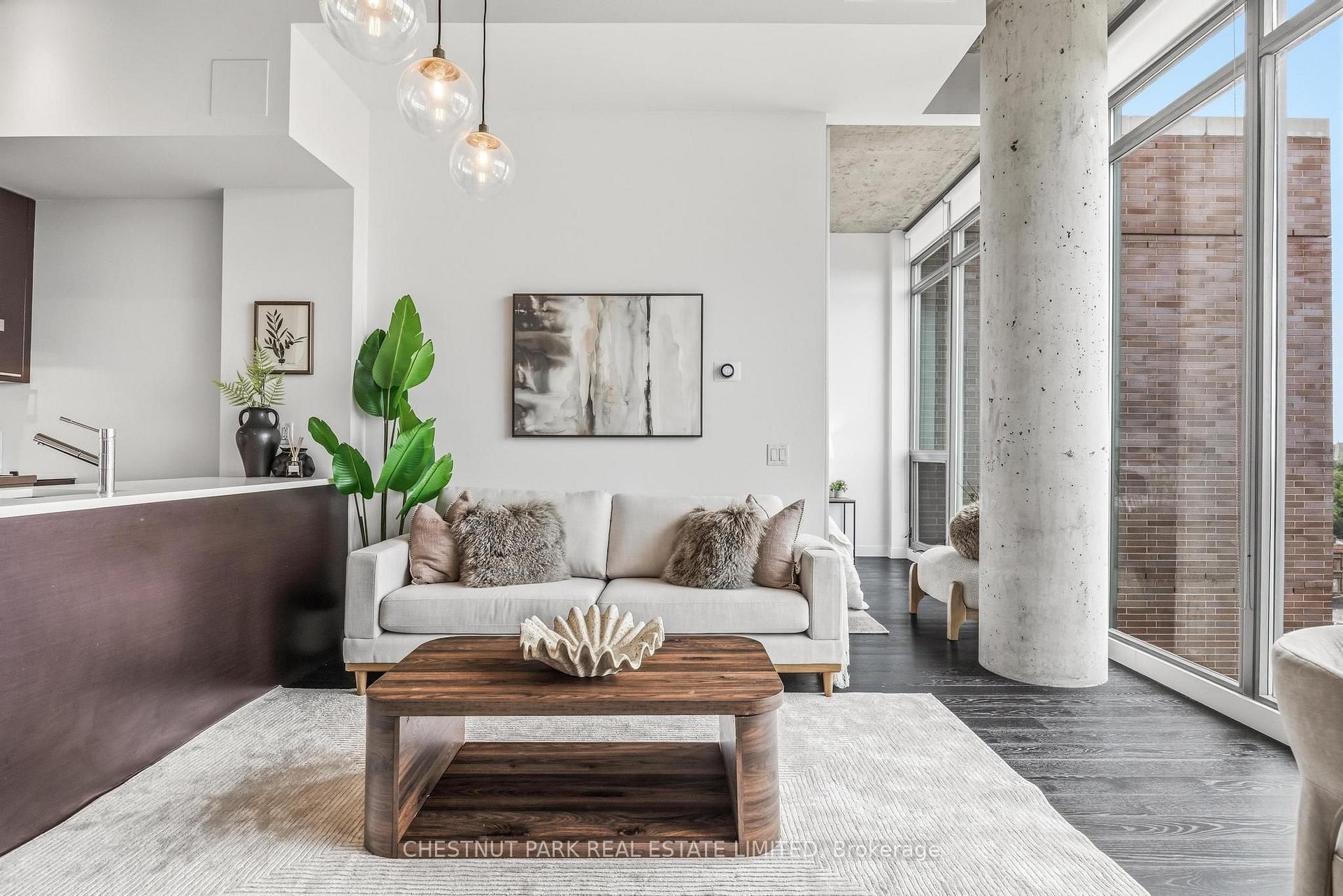 Photo 6 of Unit 901, 90 Broadview Avenue, Toronto, South Riverdale — HOMEH