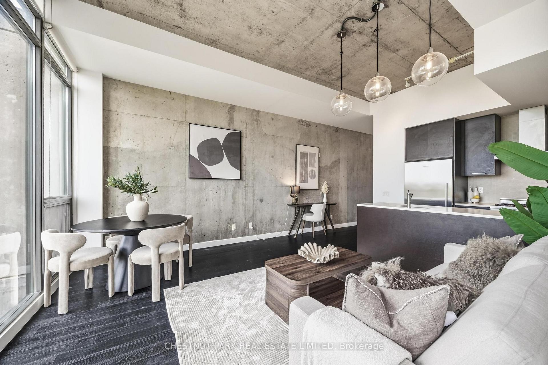 Photo 4 of Unit 901, 90 Broadview Avenue, Toronto, South Riverdale — HOMEH