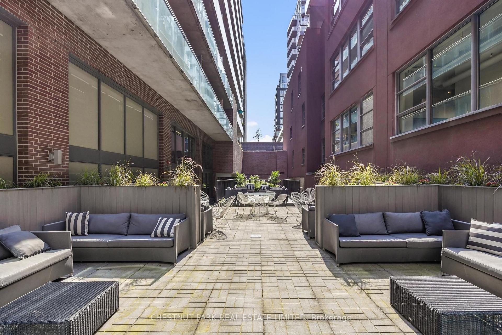Photo 15 of Unit 901, 90 Broadview Avenue, Toronto, South Riverdale — HOMEH