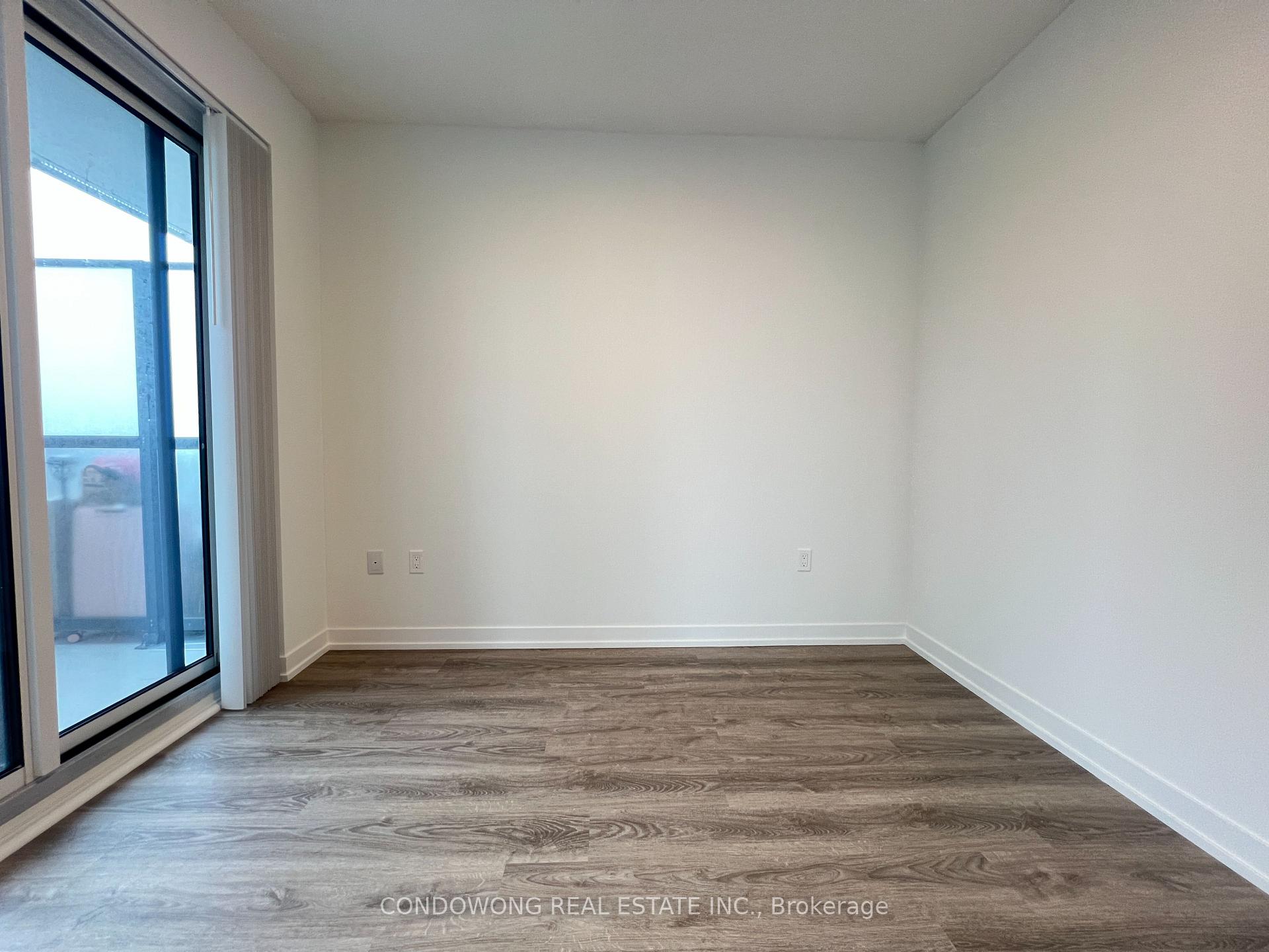 Photo 5 of Unit 4015, 195 Commerce Street, Vaughan, Vaughan Corporate Centre — HOMEH