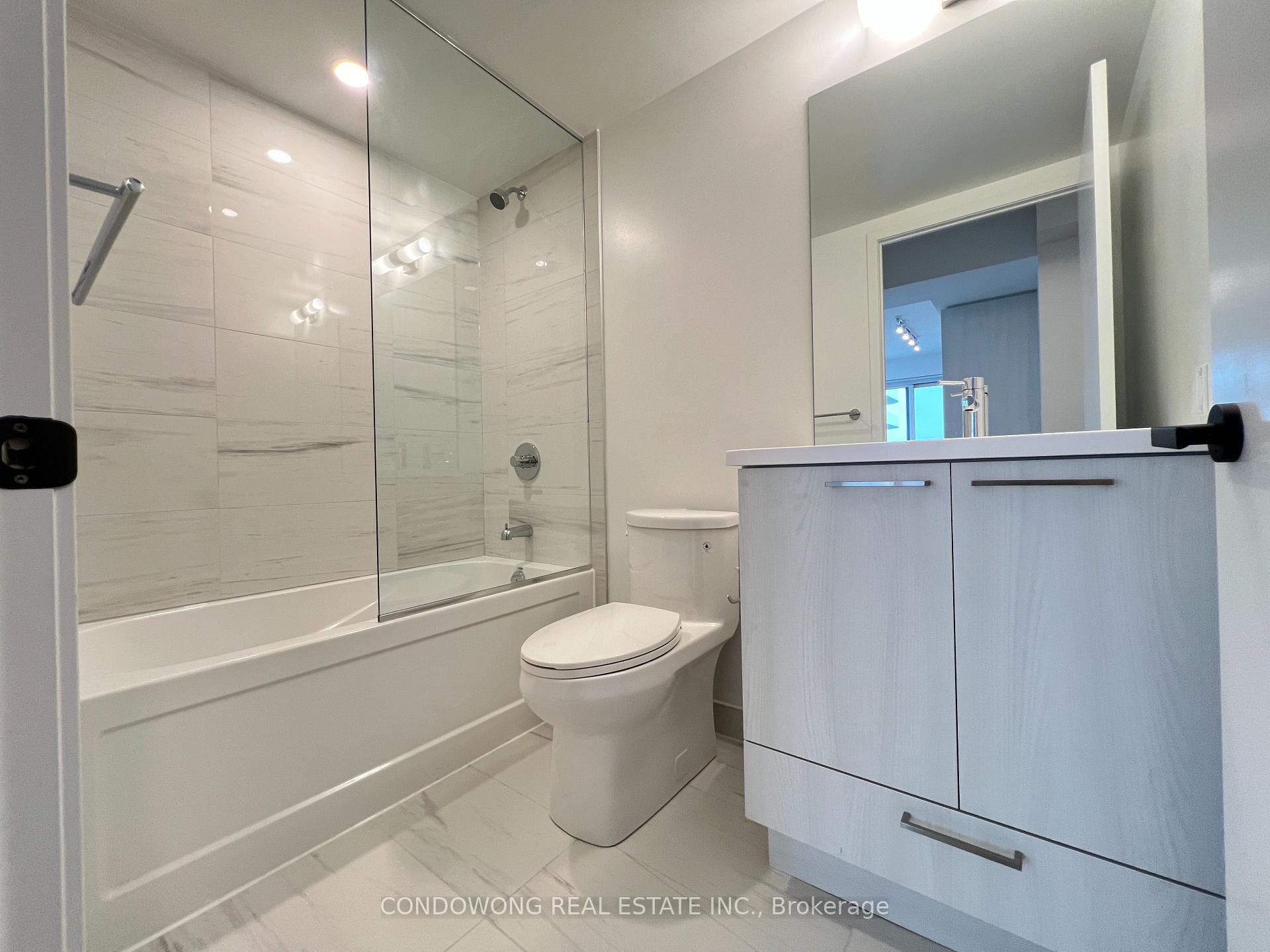 Photo 7 of Unit 4015, 195 Commerce Street, Vaughan, Vaughan Corporate Centre — HOMEH