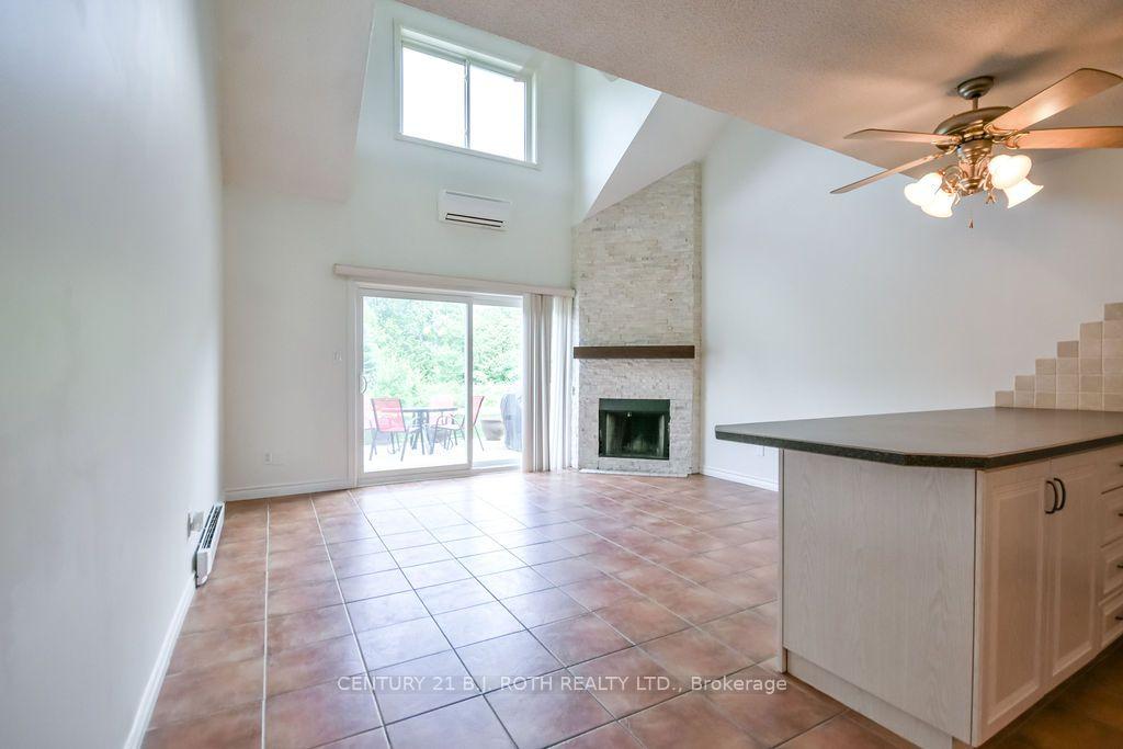 Photo 4 of Unit 9, 51 Laguna Parkway, Ramara, Rural Ramara — HOMEH