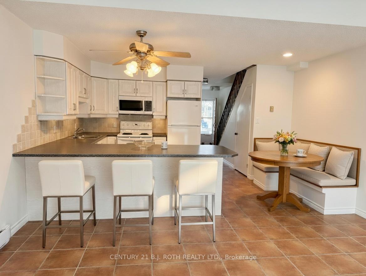 Photo 5 of Unit 9, 51 Laguna Parkway, Ramara, Rural Ramara — HOMEH