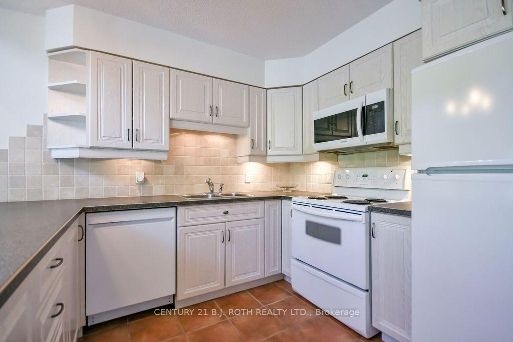 Photo 8 of Unit 9, 51 Laguna Parkway, Ramara, Rural Ramara — HOMEH