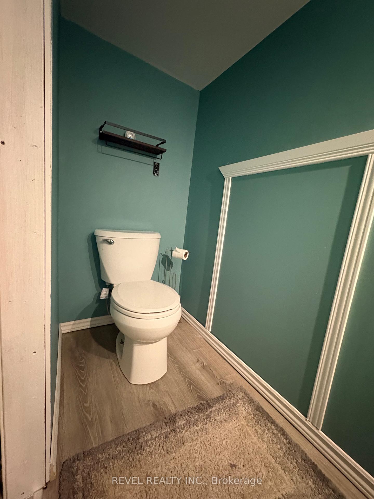 Photo 21 of 106 Fifteenth Avenue, Cochrane — HOMEH