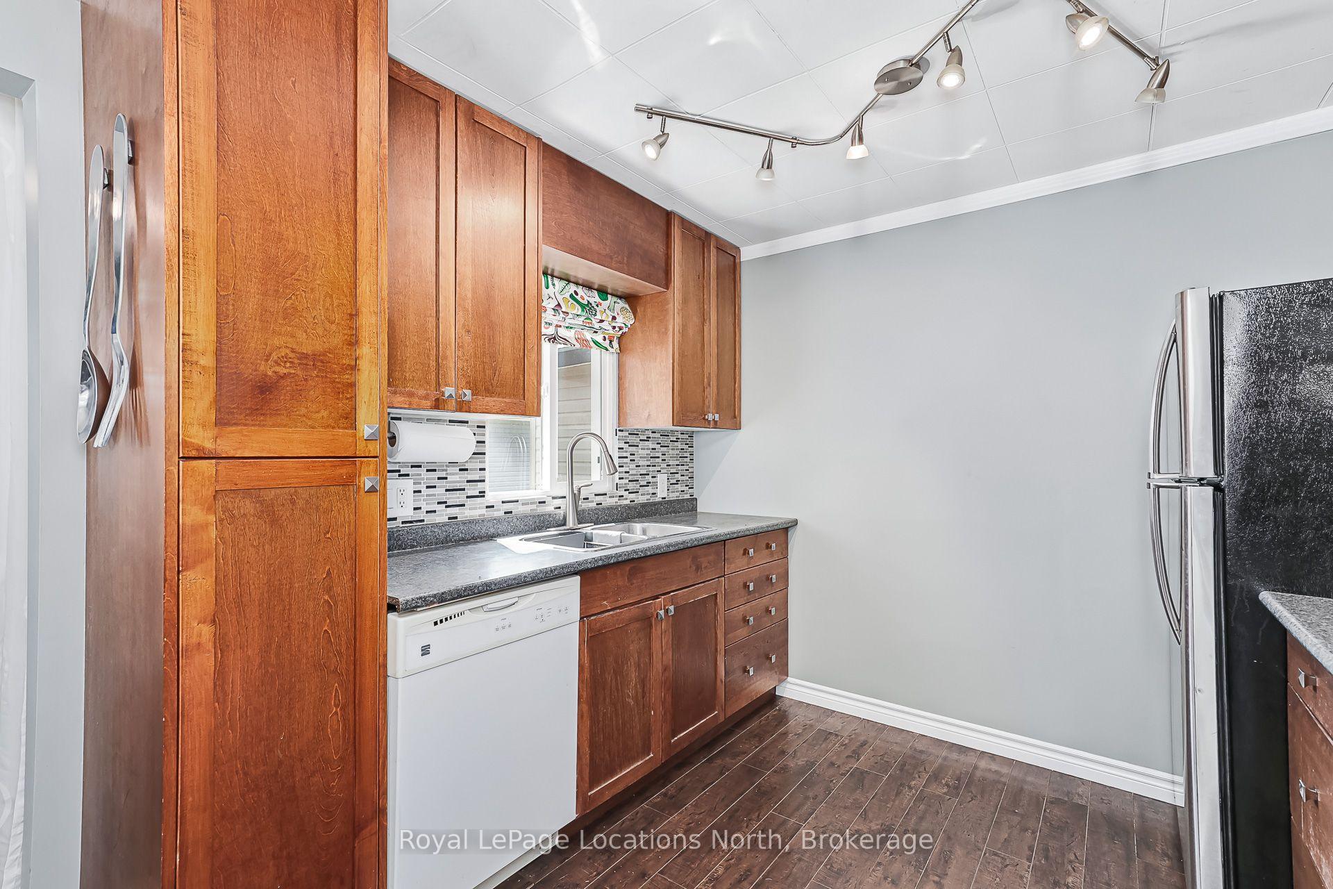 Photo 13 of 225 Cherry Street, Clearview, Stayner — HOMEH