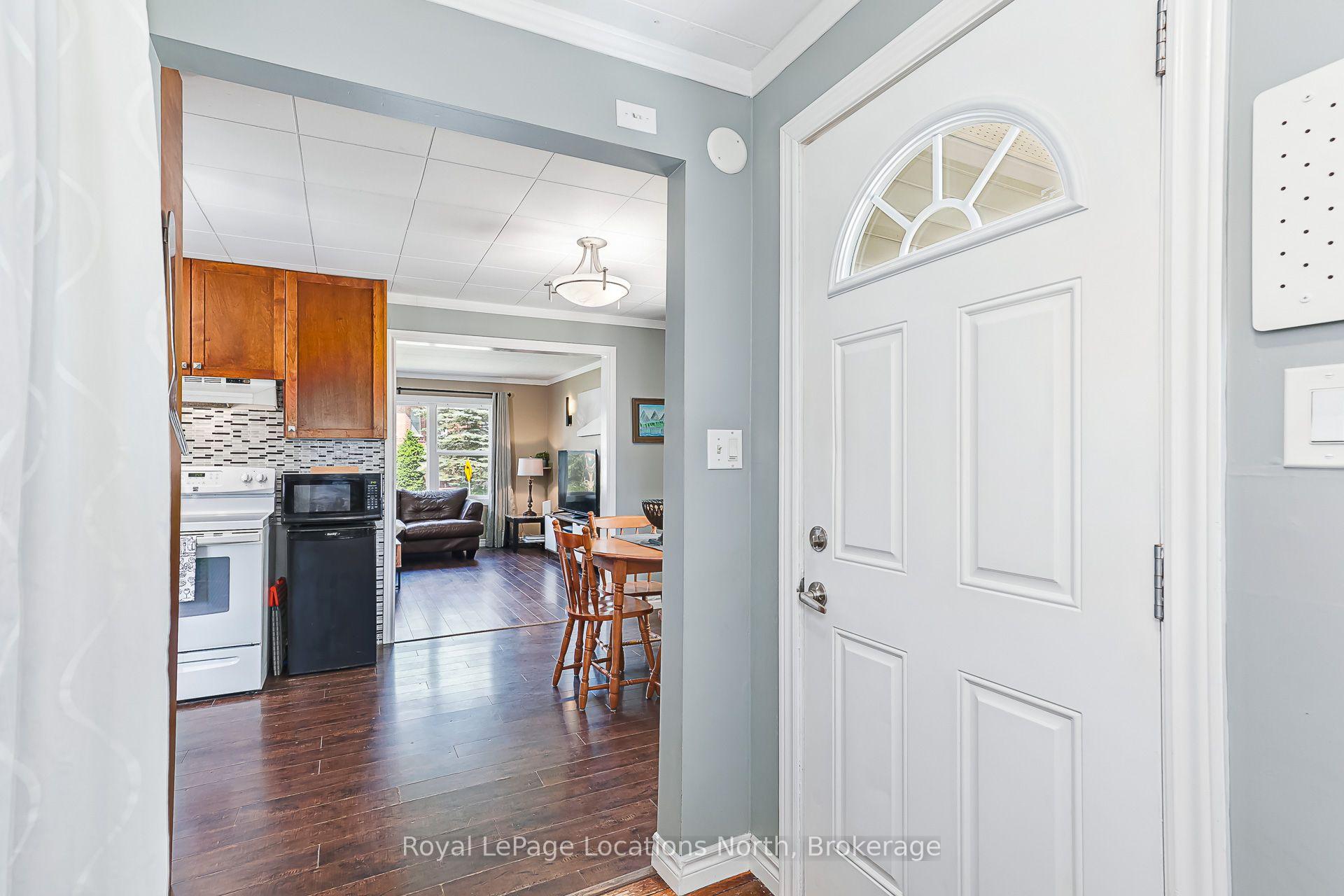 Photo 14 of 225 Cherry Street, Clearview, Stayner — HOMEH