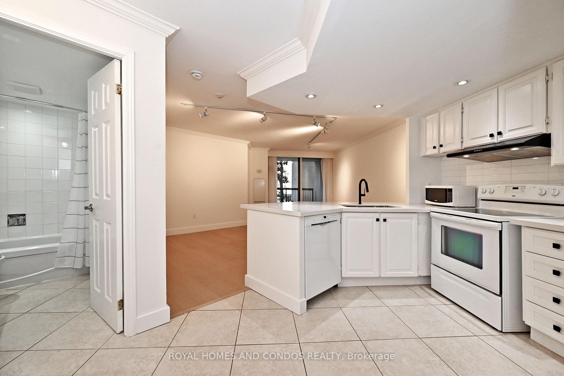 Photo 5 of Unit 220, 77 Maitland Place, Toronto, Cabbagetown-South St. James Town — HOMEH