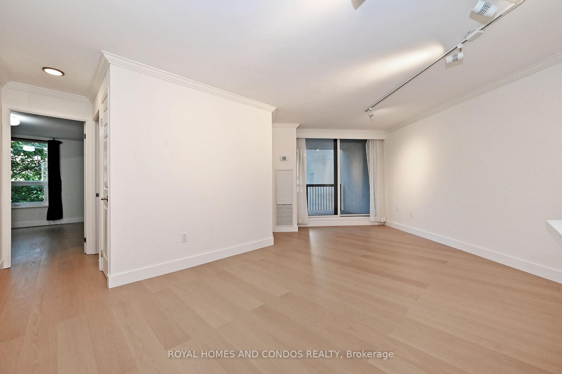 Photo 6 of Unit 220, 77 Maitland Place, Toronto, Cabbagetown-South St. James Town — HOMEH