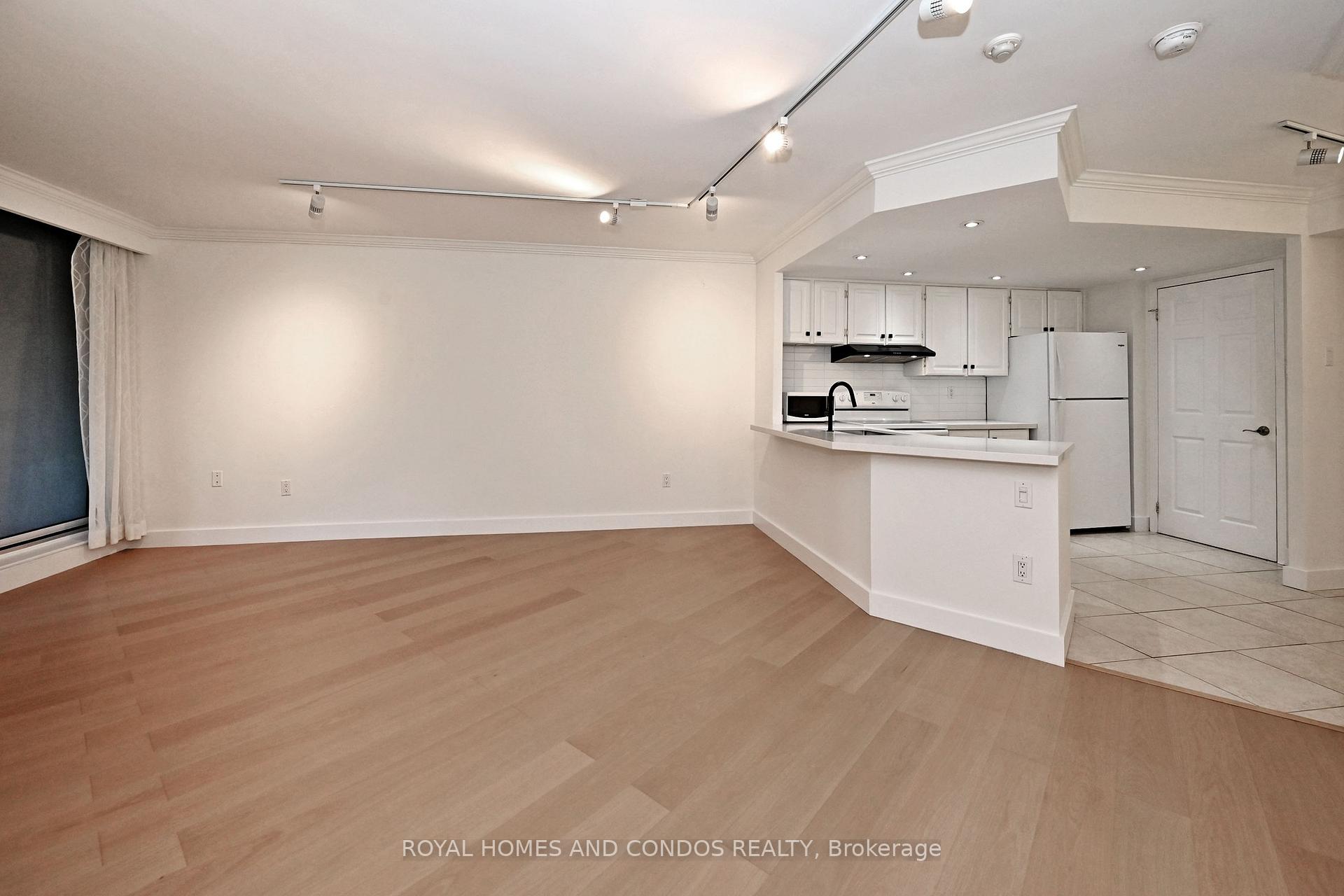 Photo 10 of Unit 220, 77 Maitland Place, Toronto, Cabbagetown-South St. James Town — HOMEH