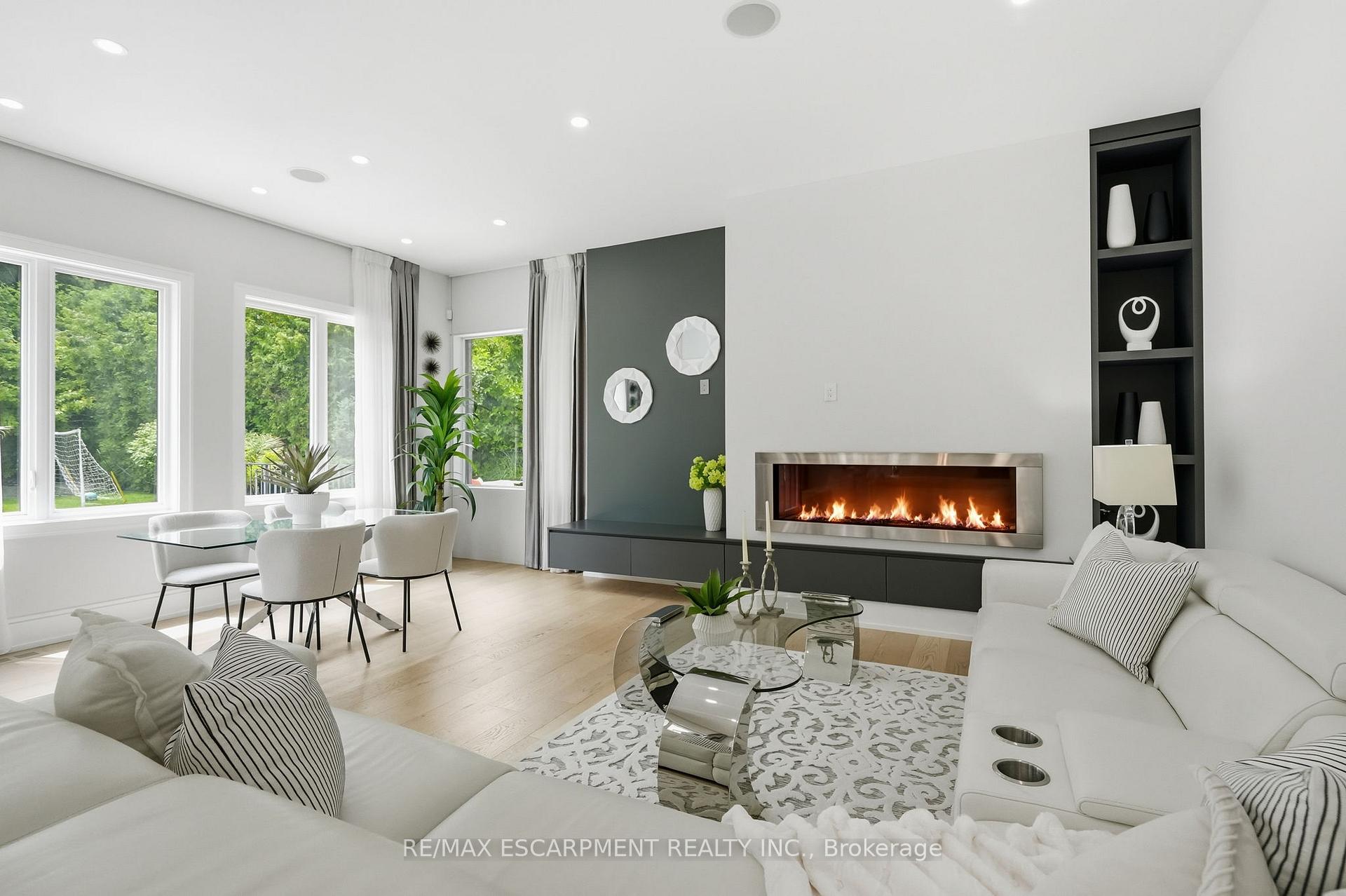 Photo 15 of 1544 Lochlin Trail, Mississauga, Mineola — HOMEH