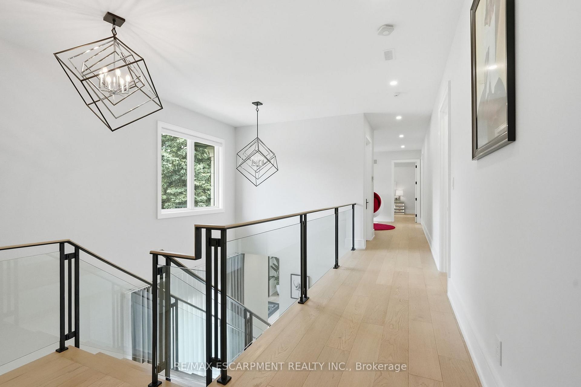 Photo 22 of 1544 Lochlin Trail, Mississauga, Mineola — HOMEH