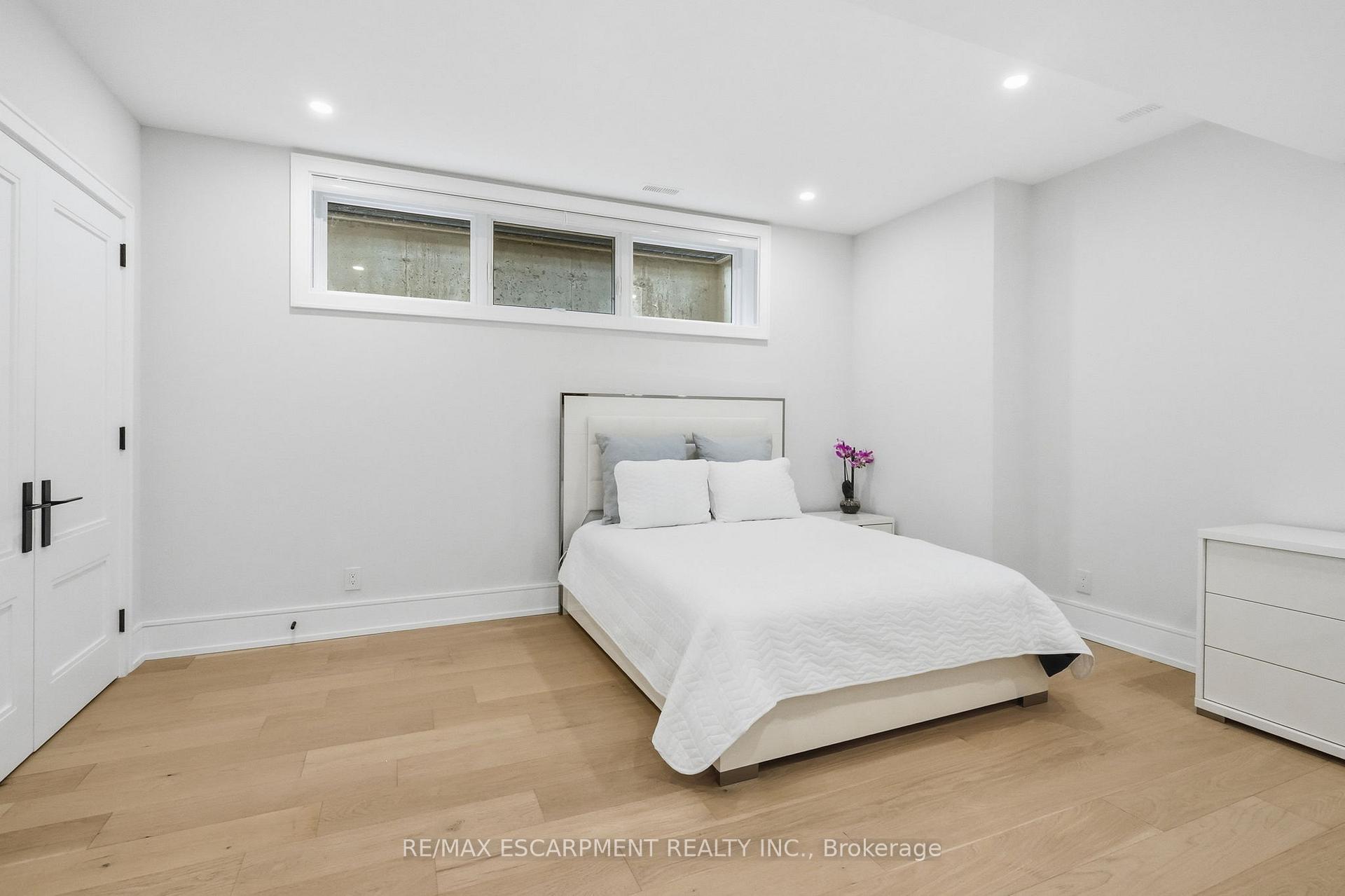 Photo 44 of 1544 Lochlin Trail, Mississauga, Mineola — HOMEH