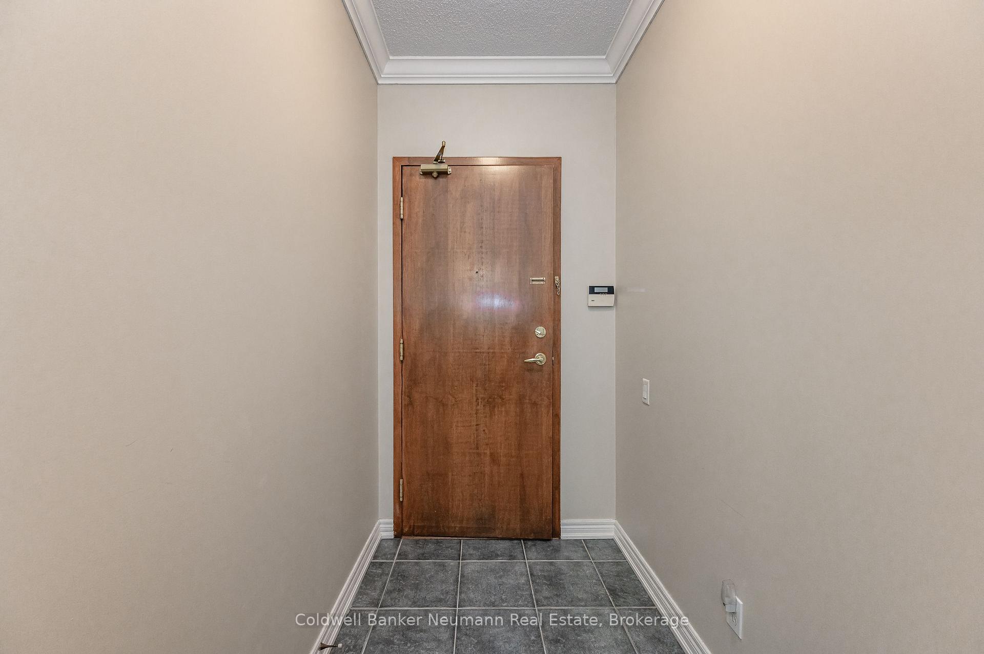 Photo 4 of Unit 409, 60 Old Mill Road, Oakville, Old Oakville — HOMEH