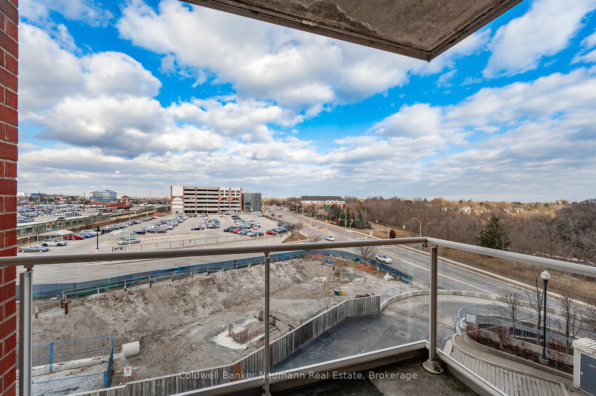 Photo 11 of Unit 409, 60 Old Mill Road, Oakville, Old Oakville — HOMEH