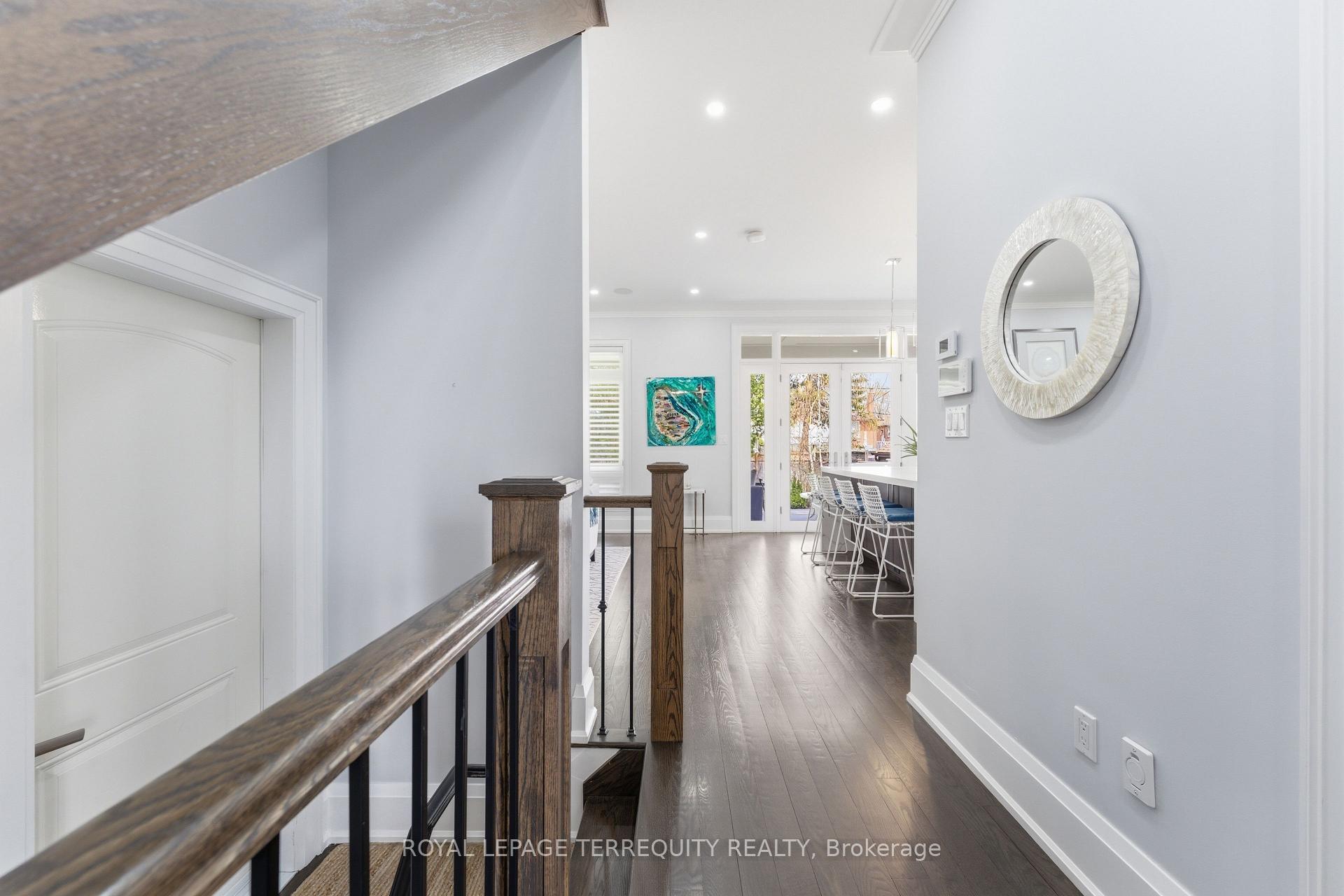 Photo 14 of 130 Edgecroft Road, Etobicoke, Stonegate-Queensway — HOMEH