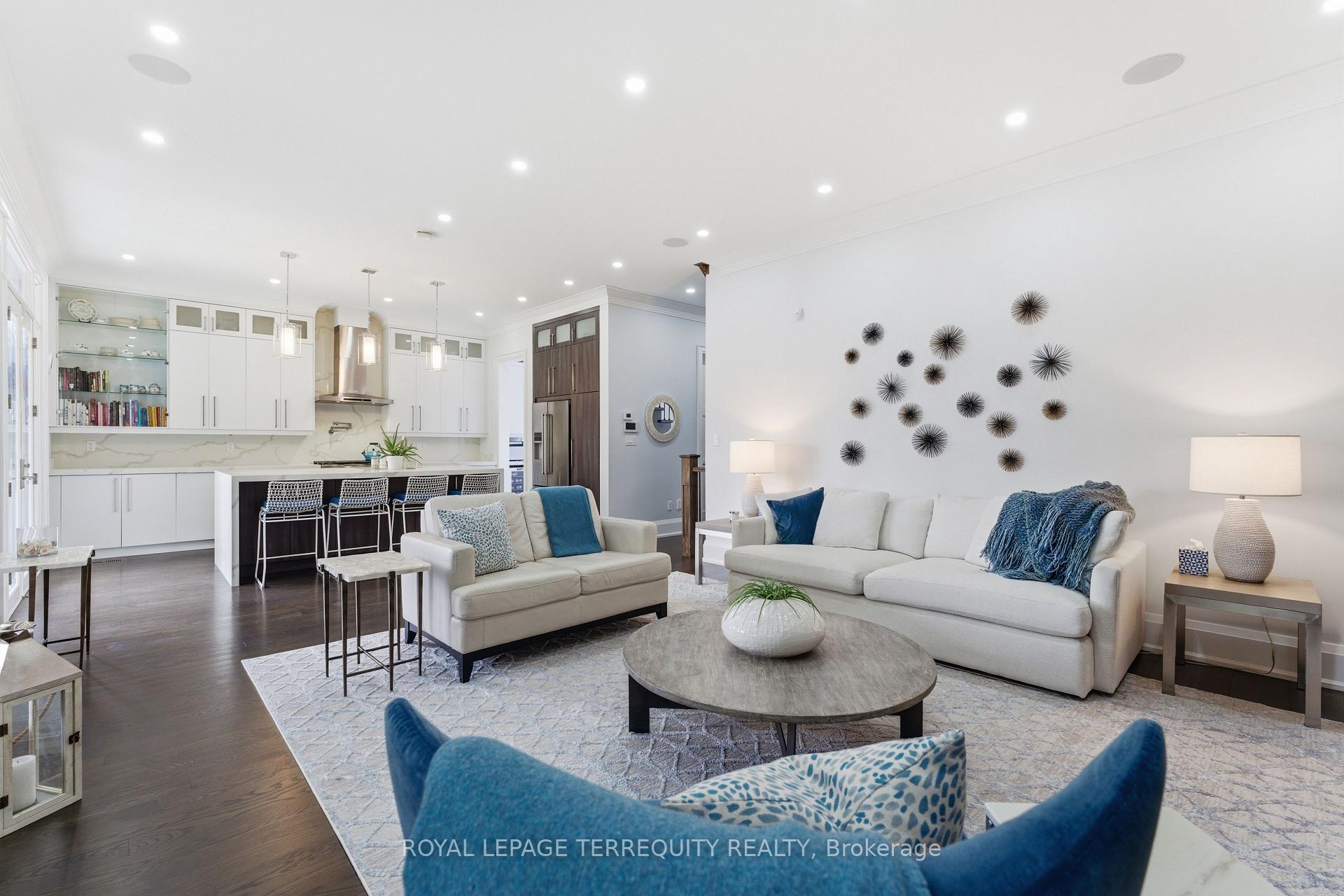 Photo 22 of 130 Edgecroft Road, Etobicoke, Stonegate-Queensway — HOMEH