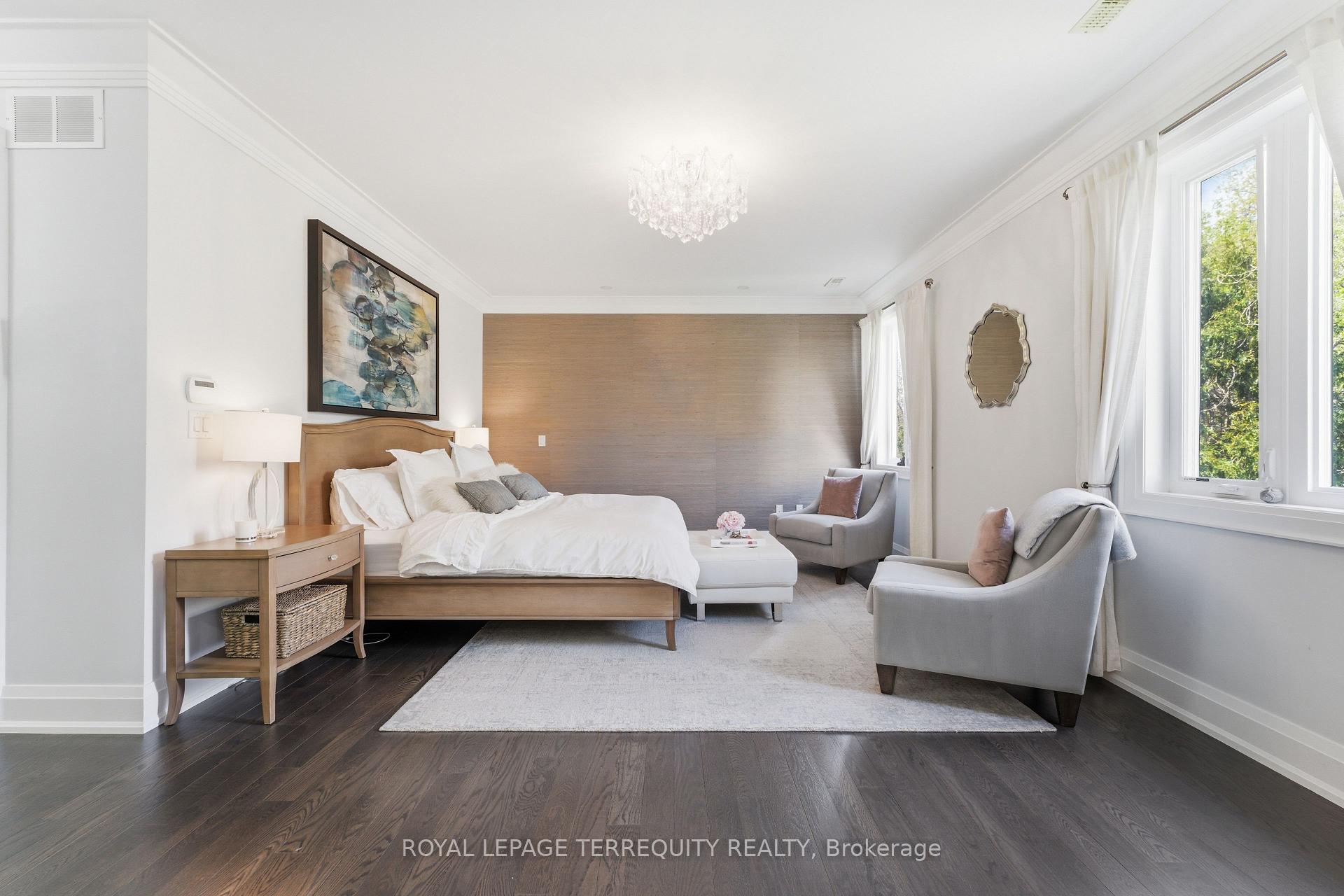 Photo 25 of 130 Edgecroft Road, Etobicoke, Stonegate-Queensway — HOMEH