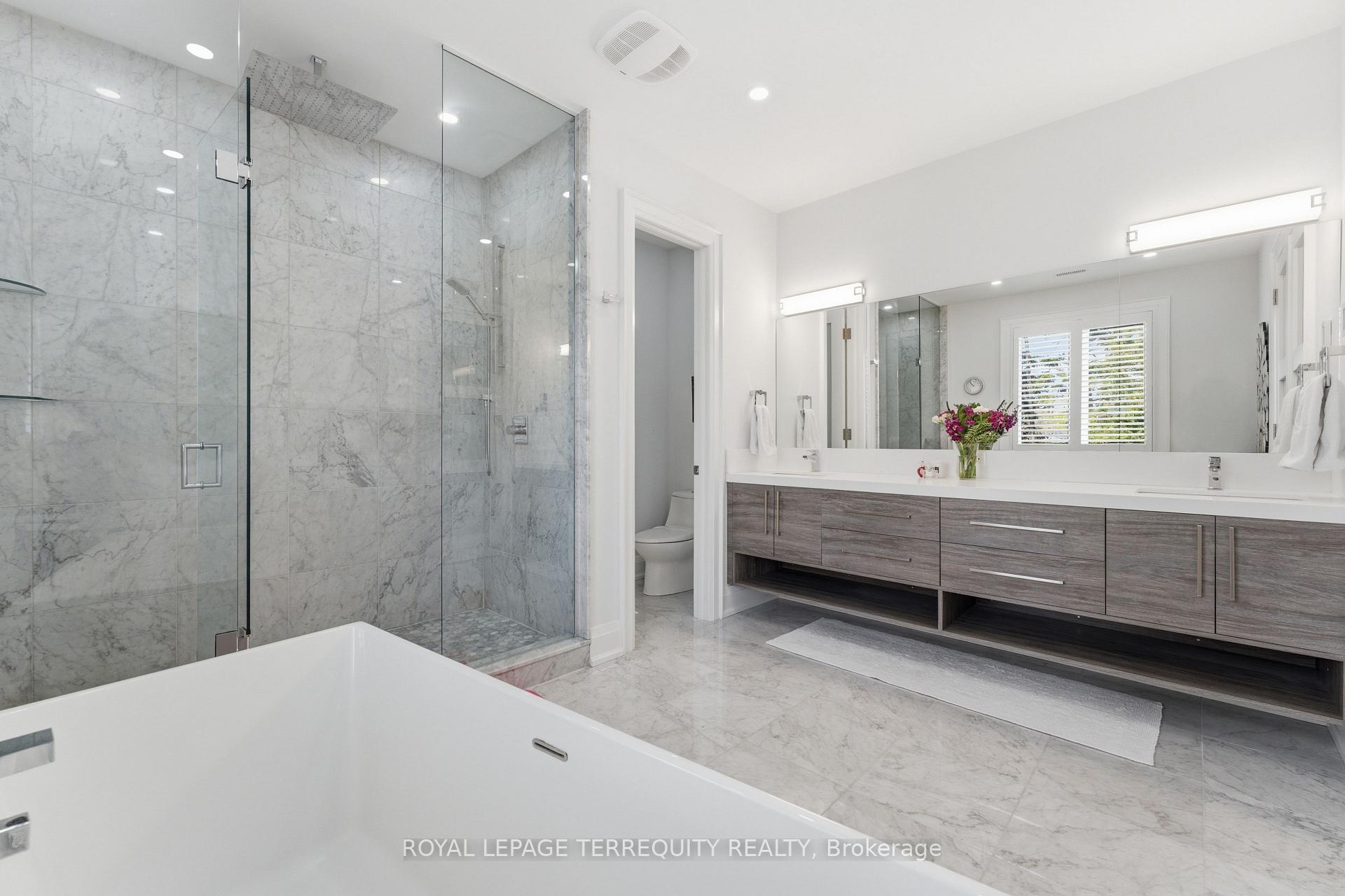 Photo 26 of 130 Edgecroft Road, Etobicoke, Stonegate-Queensway — HOMEH