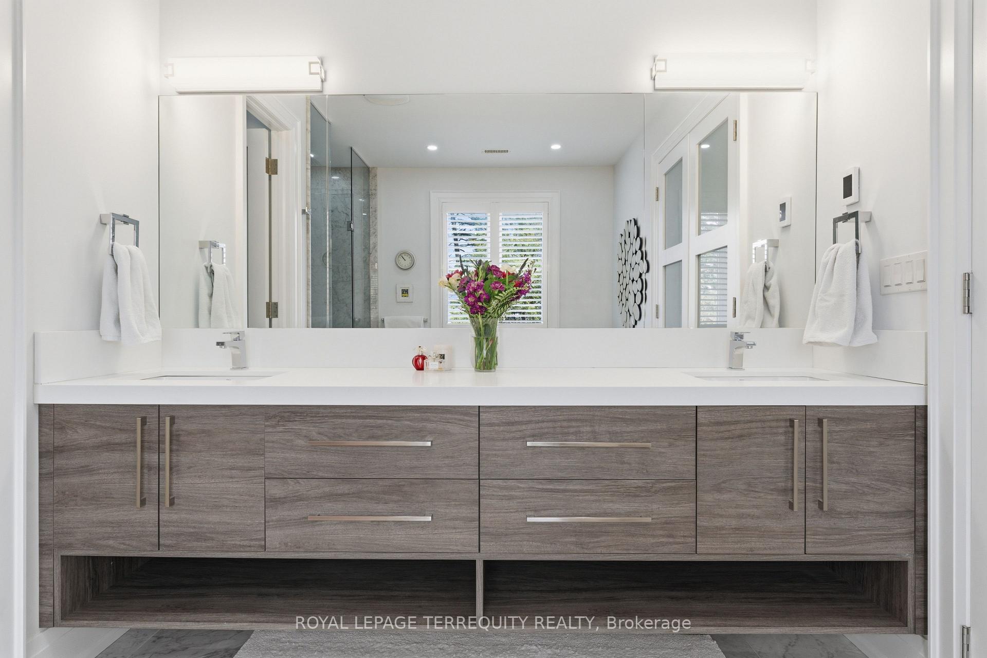 Photo 27 of 130 Edgecroft Road, Etobicoke, Stonegate-Queensway — HOMEH