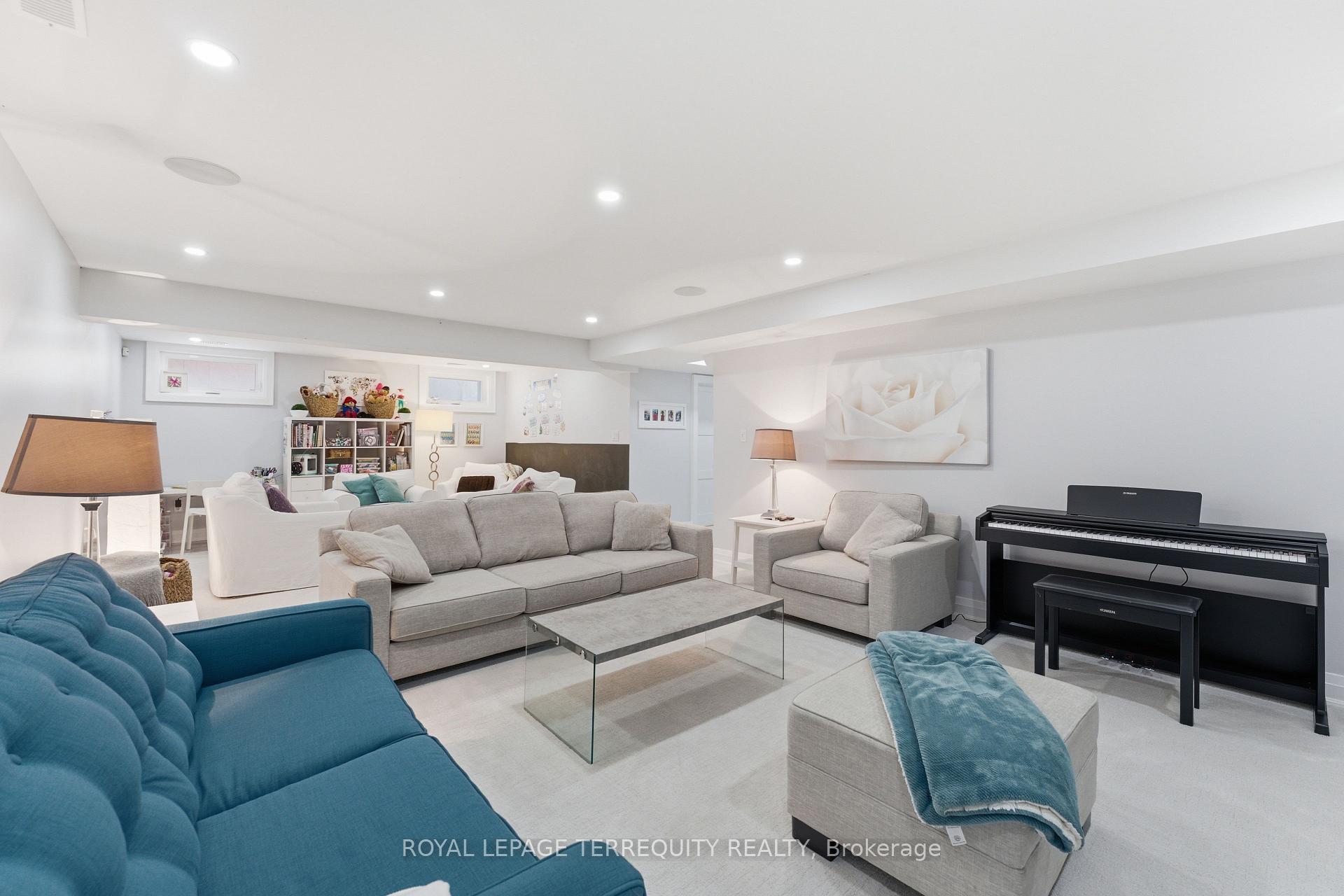 Photo 42 of 130 Edgecroft Road, Etobicoke, Stonegate-Queensway — HOMEH