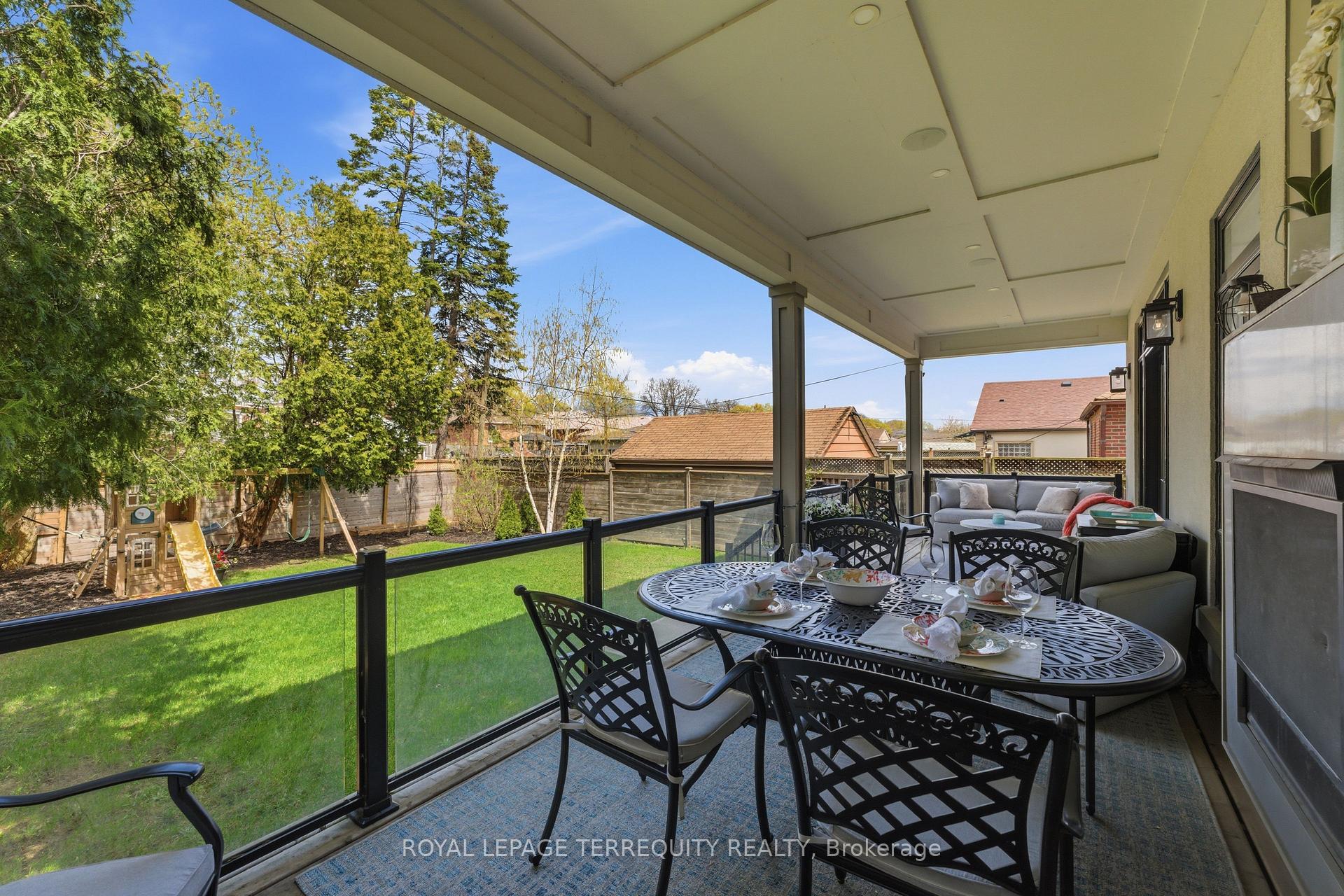Photo 43 of 130 Edgecroft Road, Etobicoke, Stonegate-Queensway — HOMEH