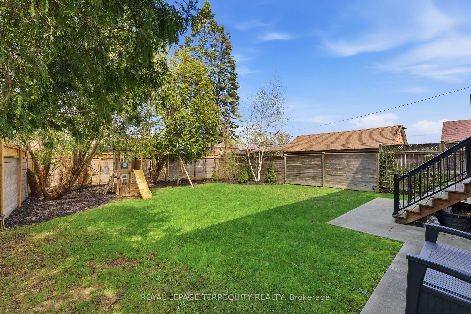 Photo 45 of 130 Edgecroft Road, Etobicoke, Stonegate-Queensway — HOMEH