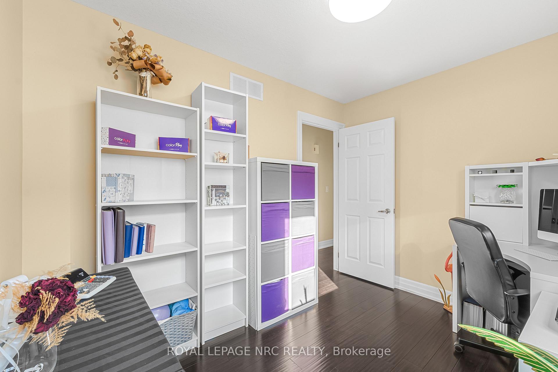 Photo 19 of 551 Scott Street, St. Catharines, Bunting/Linwell — HOMEH