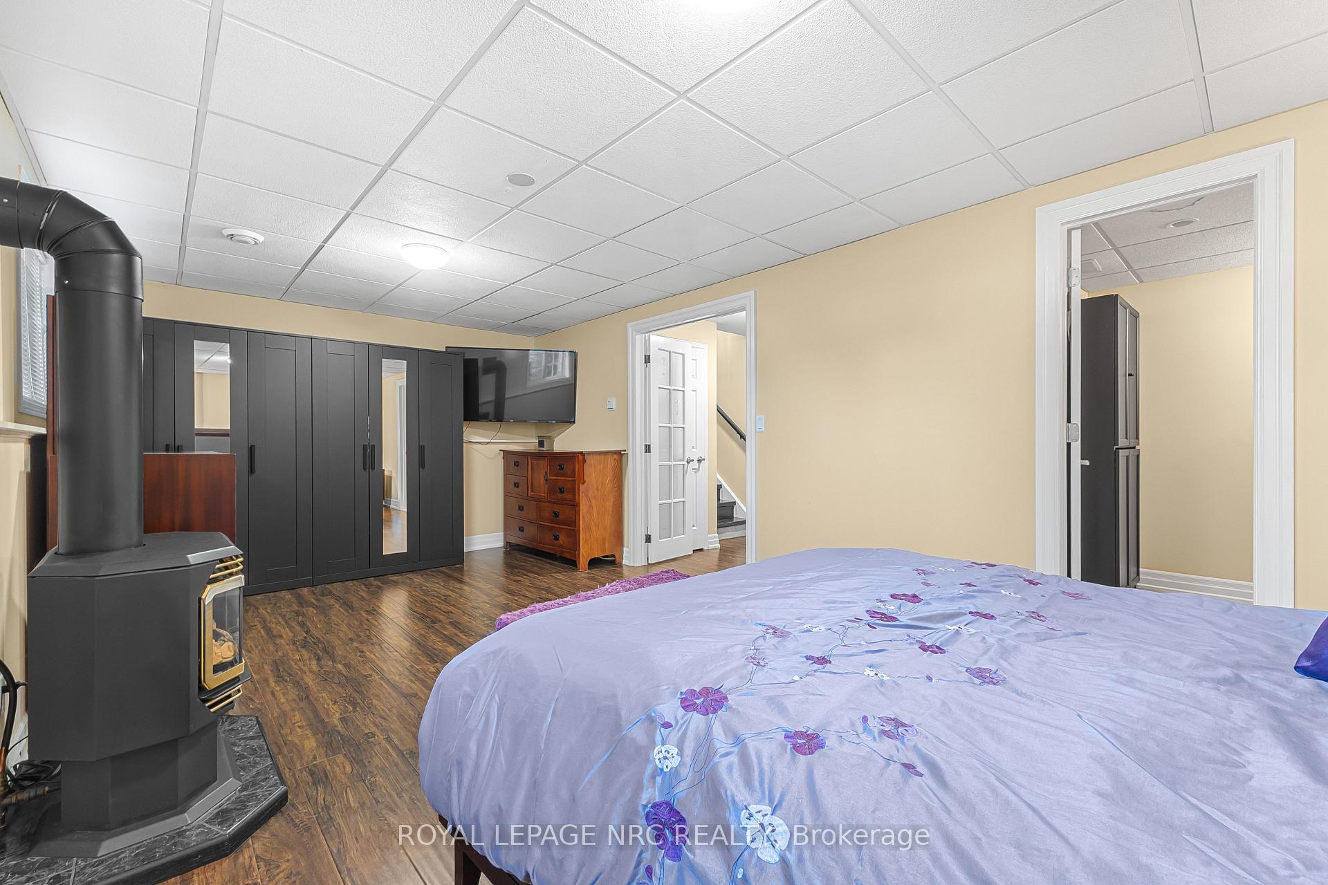 Photo 25 of 551 Scott Street, St. Catharines, Bunting/Linwell — HOMEH