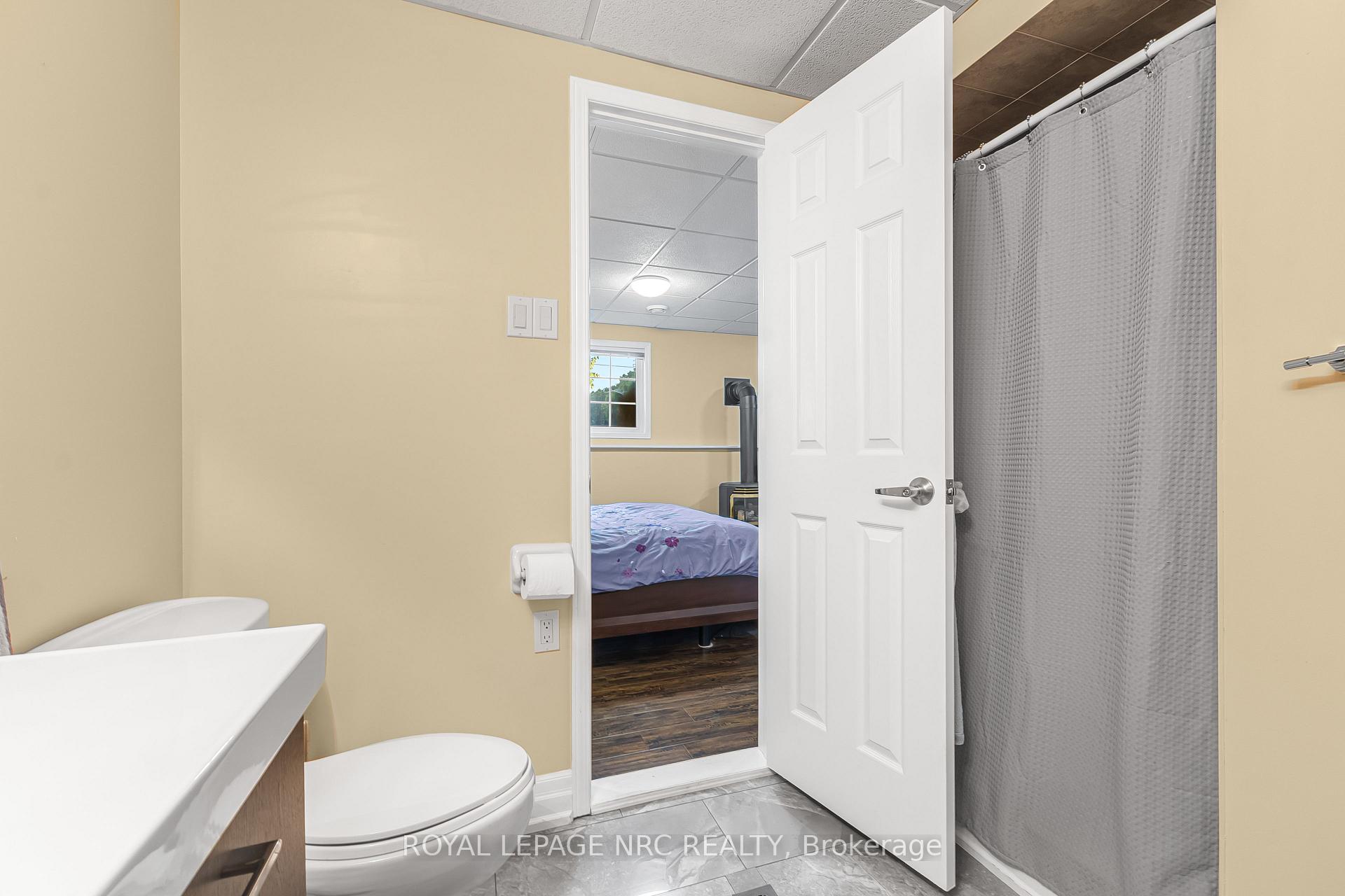 Photo 26 of 551 Scott Street, St. Catharines, Bunting/Linwell — HOMEH