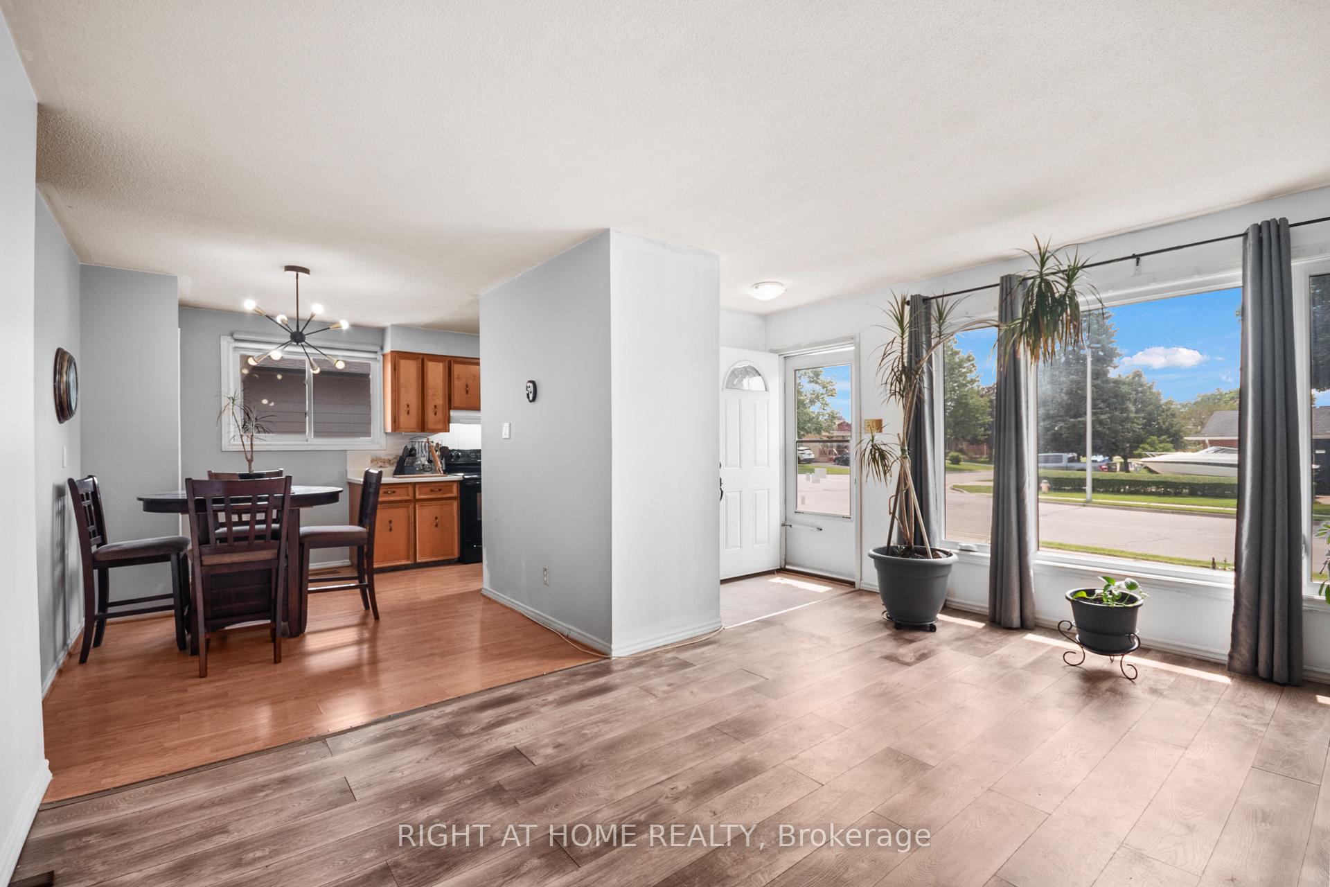 Photo 5 of 7 Raven Avenue, St. Thomas — HOMEH